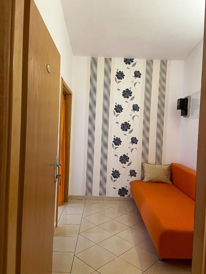 Apartments Tiho & Jelena Blace Bagian luar foto