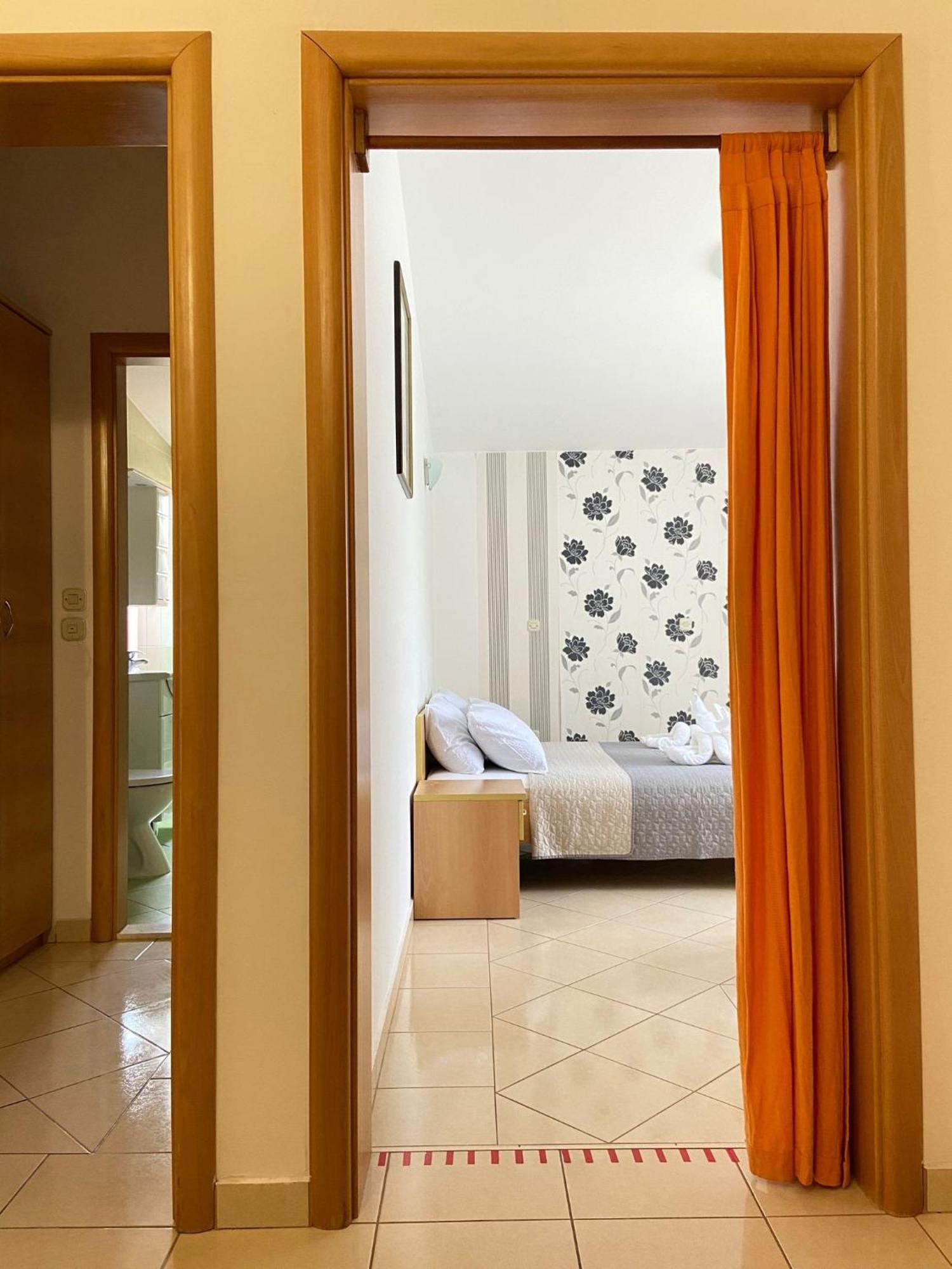 Apartments Tiho & Jelena Blace Bagian luar foto