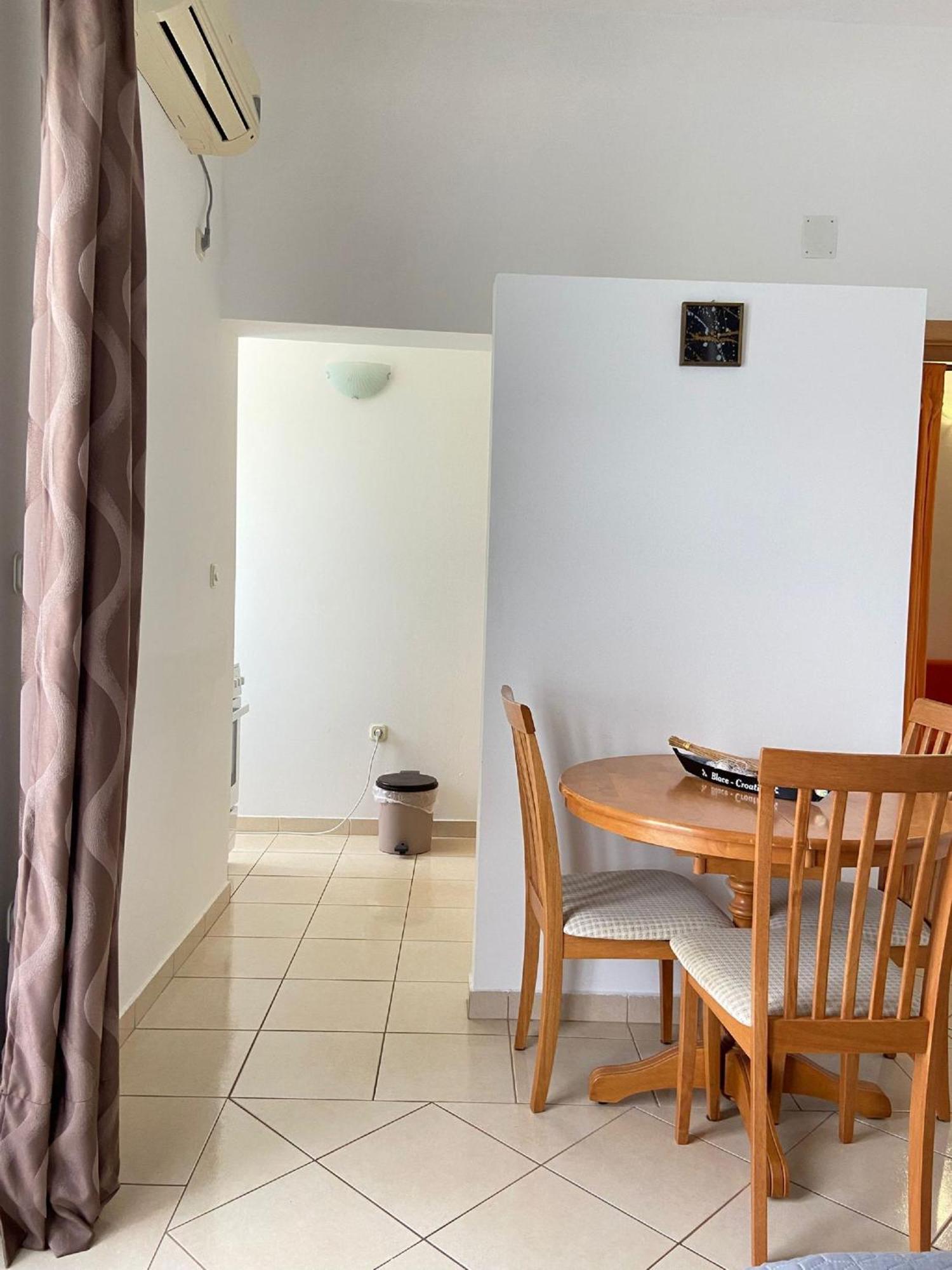 Apartments Tiho & Jelena Blace Bagian luar foto
